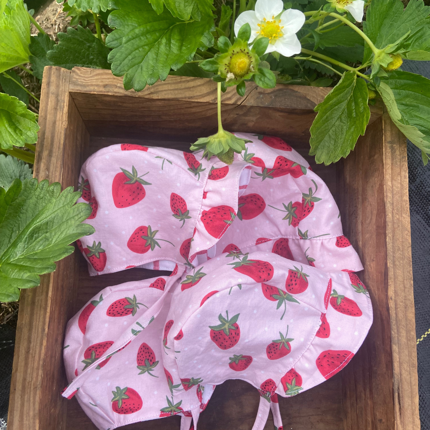 Strawberry Baby Bonnet w/ties