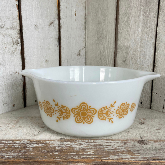 Pyrex Golden Butterfly Mixing Bowl/Cassarole Dish with Cinderella handle 472